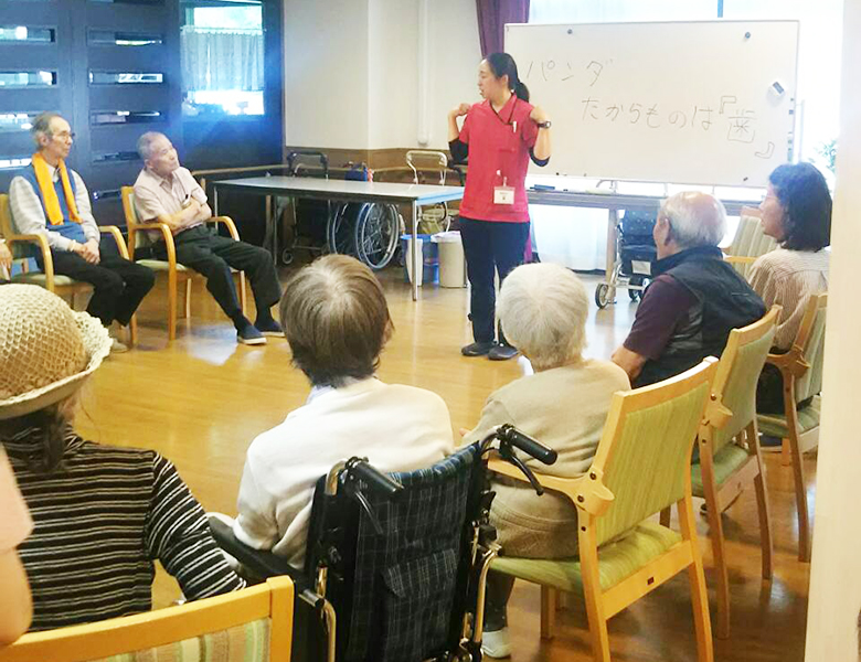 柏市・我孫子市の訪問歯科、すえいし歯科矯正歯科 歯科訪問部から、施設の方へ