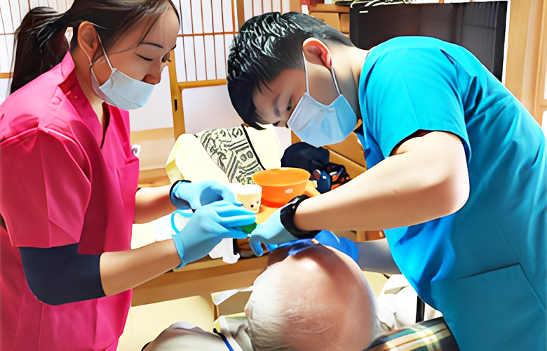 柏市・我孫子市の訪問歯科、すえいし歯科矯正歯科 歯科訪問部のチーム医療