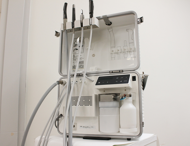 柏市・我孫子市の訪問歯科、すえいし歯科矯正歯科 歯科訪問部の抜歯